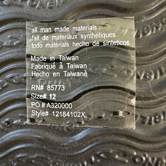 NWT. Men’s Size 10 ONeil Black Flip Flops with Logo - Picture 6 of 7